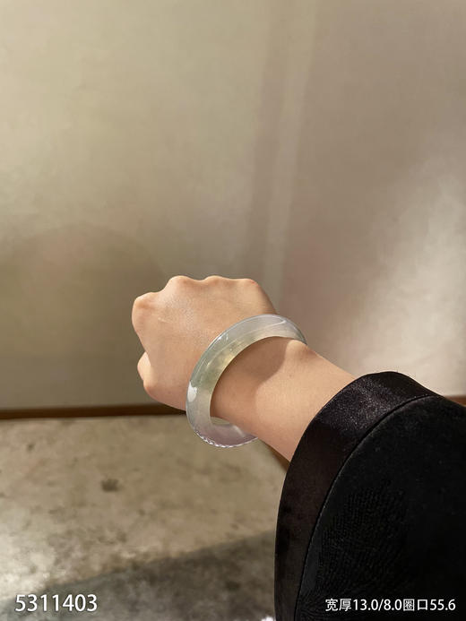 5311403，手镯，圈口55.6。具体价格微信咨询 商品图1