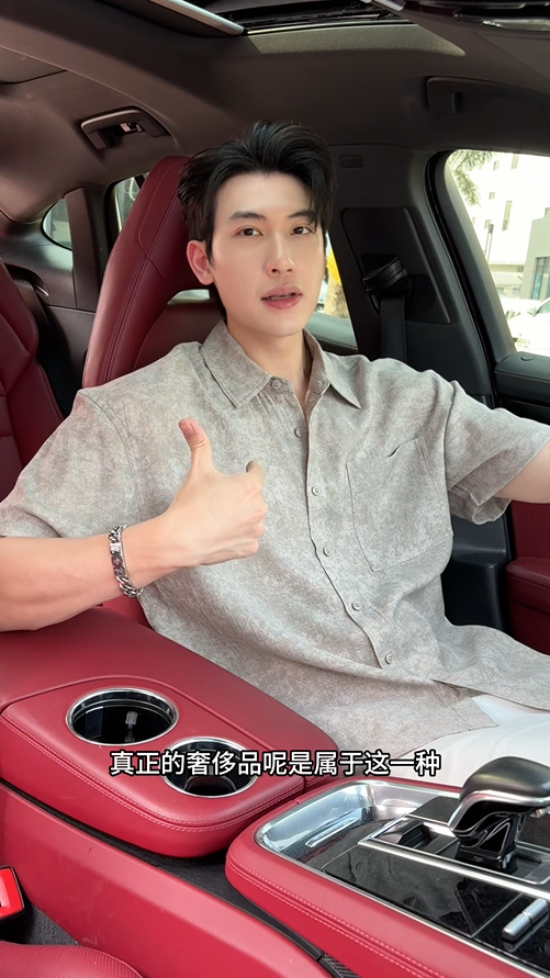 6589011夏季高级感新款韩版纯色纽扣翻领短袖衬衫休闲百搭宽松衬衣