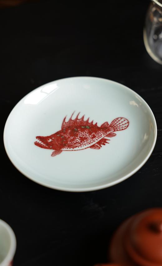 【怀宣临古】釉里红鳜鱼迷你撇口壶承 商品图1