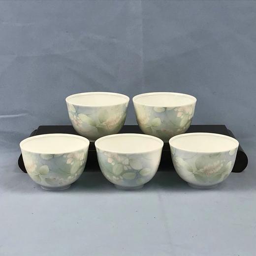 日本丸志淡彩绘白瓷茶碗 5枚装 原盒保留 商品图0
