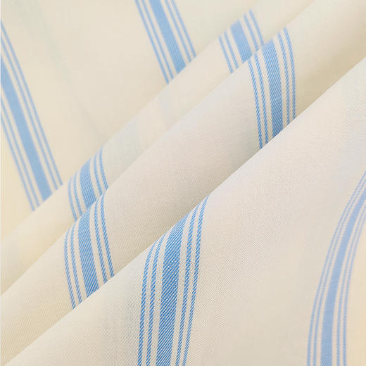 小众轻奢 四季款 情侣睡衣套装 男女同款 【50%棉+50%莱赛尔天丝 】 黑豹条纹高级感家居服 商品图2