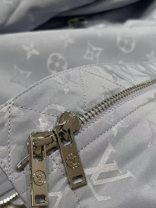 Lv 老花抽绳连帽外套。 自己备注号码 商品图9