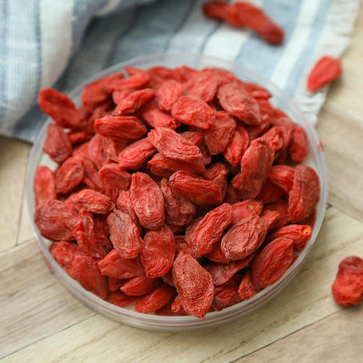 红枸杞干货  诺木洪红果枸杞 特级红枸杞 大颗粒 甜度高 肉质厚 300g/罐 商品图4