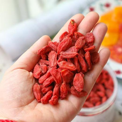 红枸杞干货  诺木洪红果枸杞 特级红枸杞 大颗粒 甜度高 肉质厚 300g/罐 商品图3