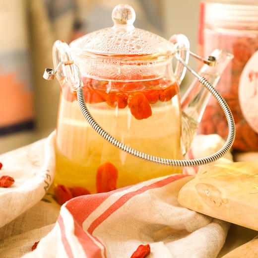 红枸杞干货  诺木洪红果枸杞 特级红枸杞 大颗粒 甜度高 肉质厚 300g/罐 商品图2