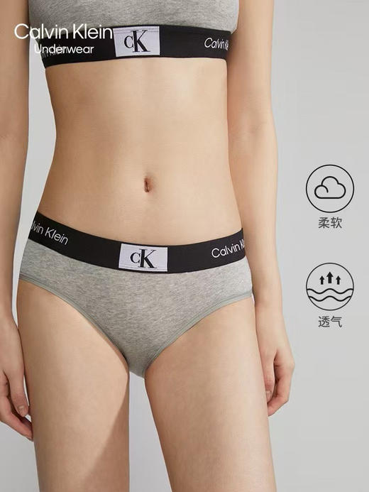 原单正品，2025新款ck方块标LOGO三角杯无钢圈运动背心女士套装。
三个色，尺码S M L 商品图13