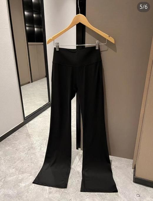 暴力暴力推荐！一定一定要试试的lulu女神裤~~
微喇Groove,这拉腿提臀效果真绝了!运动日常穿超出彩，1.8大长腿的视觉拉满🈵 商品图7