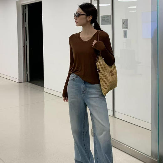 洛诗琳14224春季2025新款天丝羊毛U领T恤女显瘦百搭打底上衣61613 商品图1