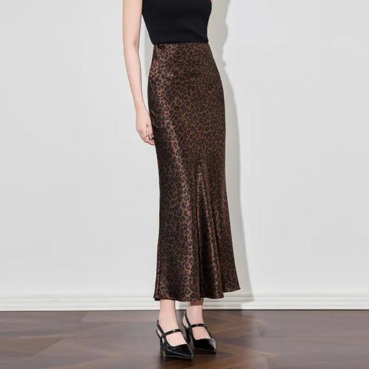 【高货wl】全新升级【铂金会员257/天猫349/差价92】(92318) 洛诗琳25新款法式优雅精致时髦复古印花醋酸缎开衩半身裙 商品图1