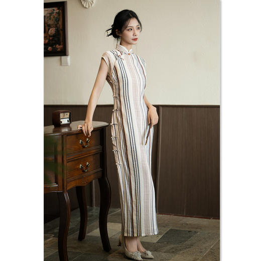 GX全开襟古法绝美棉质旗袍2025夏新款改良少女大气长款国风条纹旗袍 商品图0