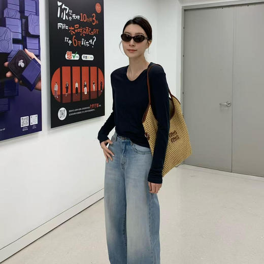 洛诗琳14224春季2025新款天丝羊毛U领T恤女显瘦百搭打底上衣61613 商品图0