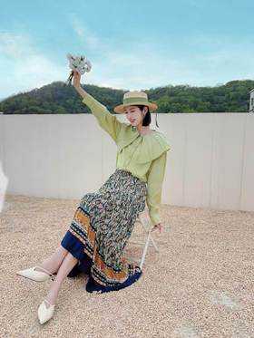 325387#娃娃领衬衫