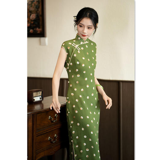 GX复古国风长款天丝麻无袖旗袍2025夏季新款时尚女士绿色送考旗袍裙 商品图2