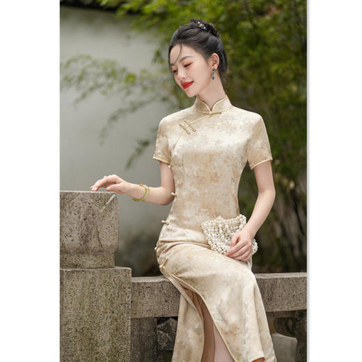 GX复古国风素雅米色长款人丝旗袍2025夏季新款年轻女士新中式旗袍裙 商品图1
