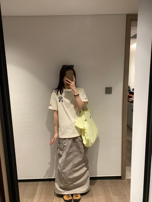 New Er*a 纽亦*华 男女同款短袖来咯！！ 无论男生女生拎上两件绝对是刚需的存在 商品图7