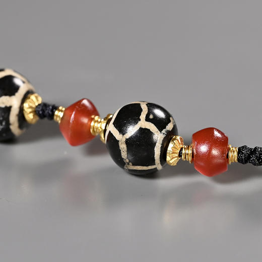 黑白镶蚀足球珠+西亚高古红玛瑙锁骨链 商品图2