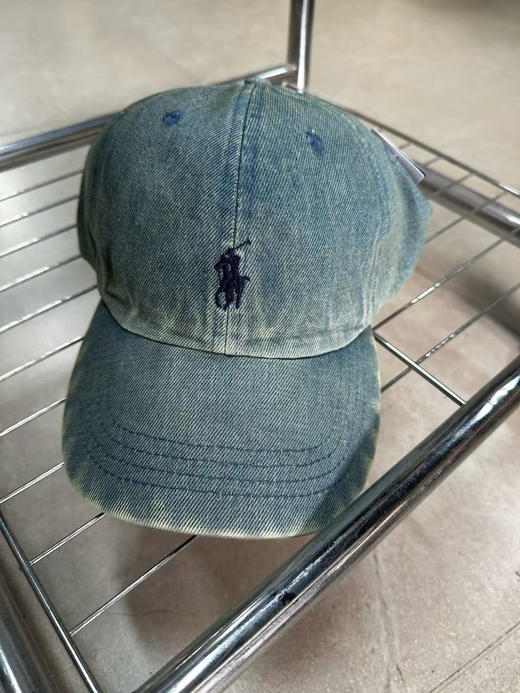 原单正品拉夫劳伦牛仔帽，你们都拥有了吗，速度来章若楠同款牛仔棒球帽子水洗做旧软顶鸭舌帽百搭显脸小，情侣款男女都好带。头围可调。
亏本清货特价 商品图1