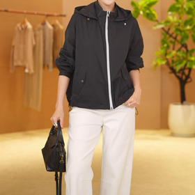 洛诗琳13849春季新款轻户外运动感连帽休闲外套女392