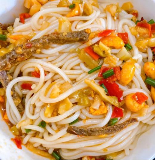 🔥下饭菜天花板👉【涪厨娘涪陵榨菜】没人可以拒绝🤤经典老牌 值得信任 全球畅销150亿包 👍老少皆宜全家都爱🫶🏻鲜脆爽口 解腻✨增味都找它 商品图5