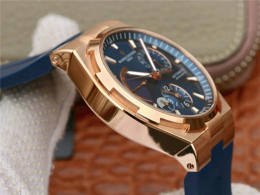 TWA江诗丹顿 纵横四海多功能腕表。高雅绅士，尊贵非凡，巨强地表。 男士腕表，硅胶表带，自动机械机芯，密底 商品图9