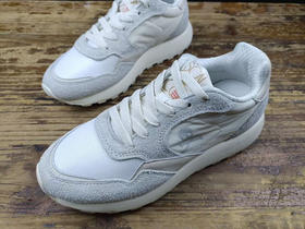 外贸正品 SCALPERS/24真皮复古阿甘休闲鞋百搭女款休闲鞋
码数:38/3，39/2，40/1