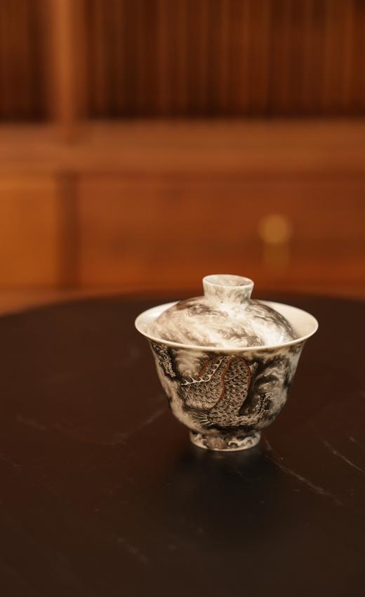 【指间彩】墨龙钟型二才盖碗满容约130cc 商品图4