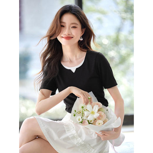 【专属特价】熙世界浅蓝色假两件T恤女短袖2025夏新款设计感掐腰正肩显瘦上衣 商品图4