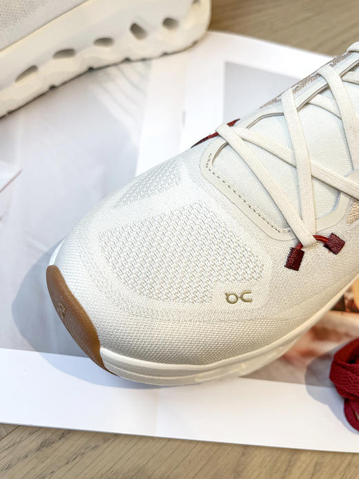 部分现货 THS-无 昂跑家 限定款 红金配色鸿运款 巨轻便运动鞋 QZ105 商品图3