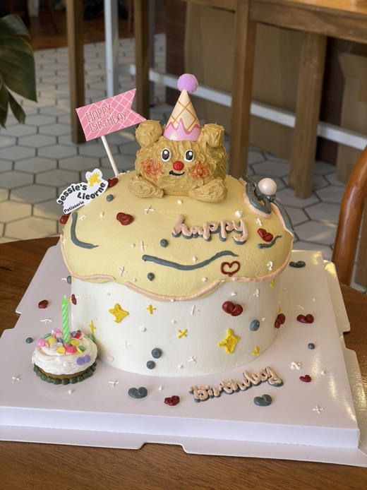 立体奶油霜黄油小熊奶油生日蛋糕 商品图0