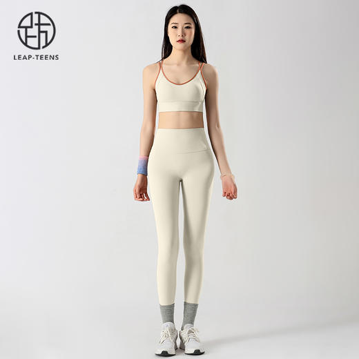 跃牌【蚂蚁运动】系列  防震聚拢性感美背高腰提臀瑜伽裤女瑜伽套装X1372+K3338 商品图5