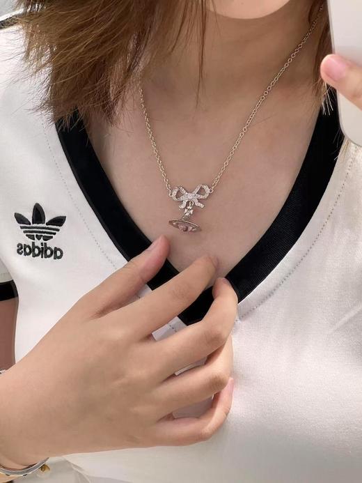 西太后冰莓粉宇宙土星蝴蝶结项链（XTY） 商品图2
