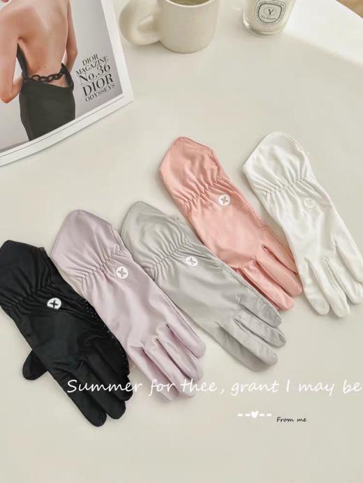 夏日开车出游必备💰19.9🉐1双❗【护手腕防晒手套】不易勾丝😍不易起球🧤超级好打理✨戴上凉爽，再不怕晒红晒伤啦 🔺TB同款💰129 🔺团购秒杀价💰19.9💥 商品图0