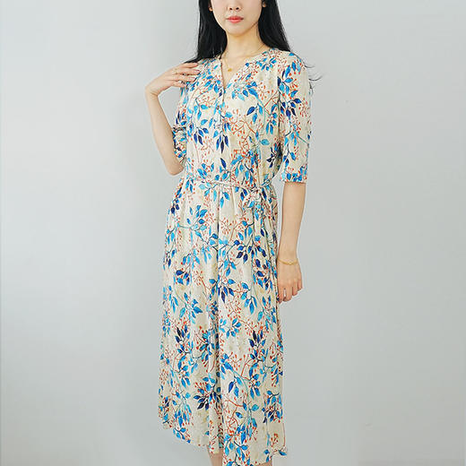 丁摩 桑蚕丝V领翻领收腰连衣裙S351 商品图1