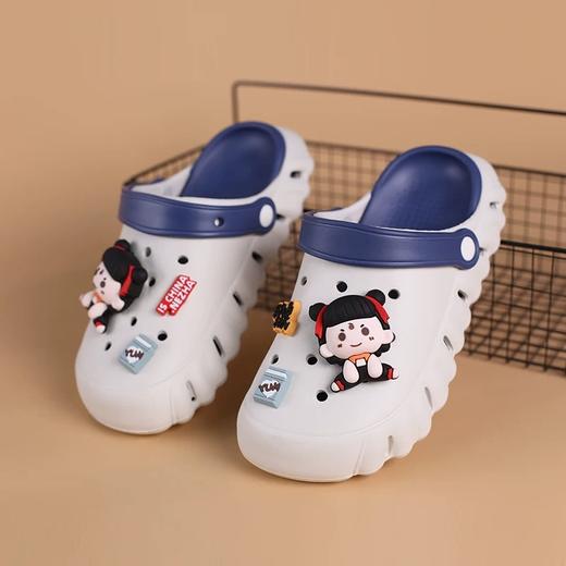 【全码段】亲子儿童洞洞鞋女士夏外穿卡通包头拖鞋男童女孩防滑软底中童小孩沙滩凉鞋【WG25336/WG25337】 商品图1
