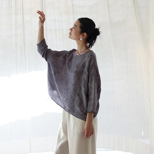 绽放184朵/【宋瓷系列】桑蚕丝柞蚕丝文艺香云纱提花设计感小衫 商品图0