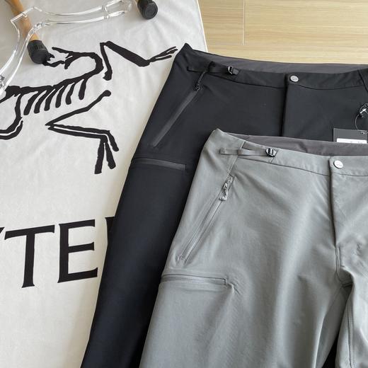 点此购买 始祖鸟春秋季雪线系列男士内里压胶软壳长裤 cp 314497 商品图12