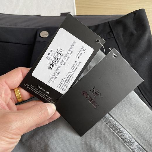 点此购买 始祖鸟春秋季雪线系列男士内里压胶软壳长裤 cp 314497 商品图14