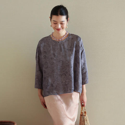 绽放184朵/【宋瓷系列】桑蚕丝柞蚕丝文艺香云纱提花设计感小衫 商品图1