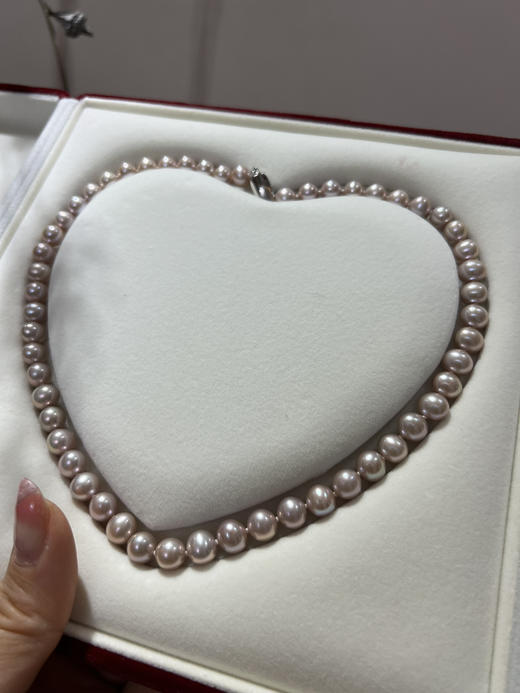 47-5 母亲节特惠 爱心礼盒装 8-9mm黄金点位 5A 淡水珍珠项链 糖果色 三色 商品图3