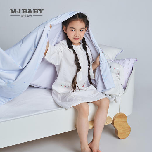 10楼 梦洁宝贝 夏被 小清柔凉感针织夏被：福气翩翩 吊牌1598-2198元  活动价899-1199元 商品图1