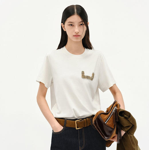 全手工络花钻饰棉质短袖T恤 重新定义基础款美学 经典款百搭实用 精裁镶边圆领 100%棉 全手工络花工艺呈现U型钻饰 包容万象的松弛美学 宽松版型 商品图0
