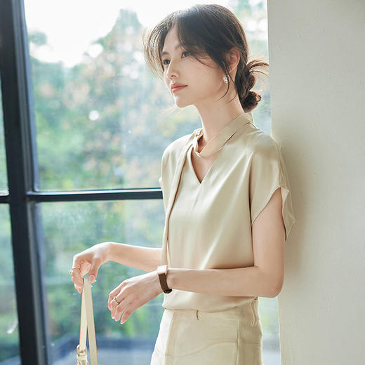 2025新款纯色百搭套头短袖修身优雅女式t恤夏季 商品图1