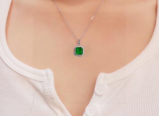 2ct刻面祖母绿吊坠 商品图3