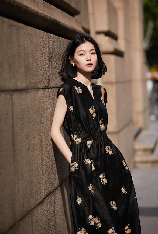 ORIGNAL&CO真丝 龟烈纹刺绣连衣裙 商品图1