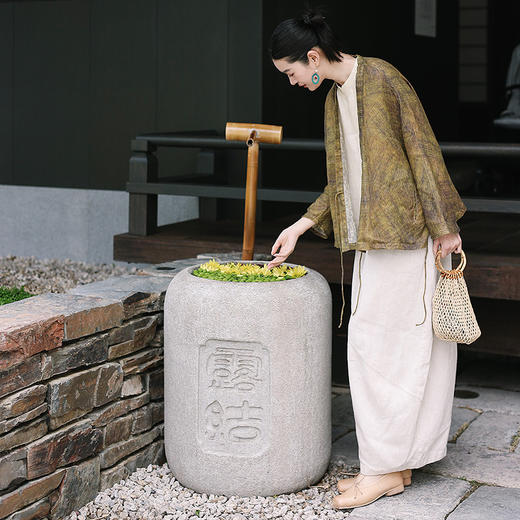 绽放193朵/【宋瓷系列】纯亚麻纹理印花轻薄中式插肩系带短外套 商品图2