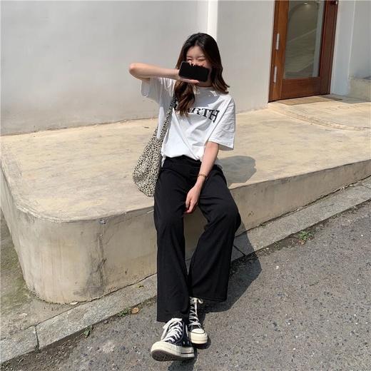 【佰丽得纸片人五色垂感冰爽阔腿裤】纸片人冰丝阔腿裤，以其独特的版型设计和冰丝面料，成为了夏日时尚与舒适的最佳选择 商品图1