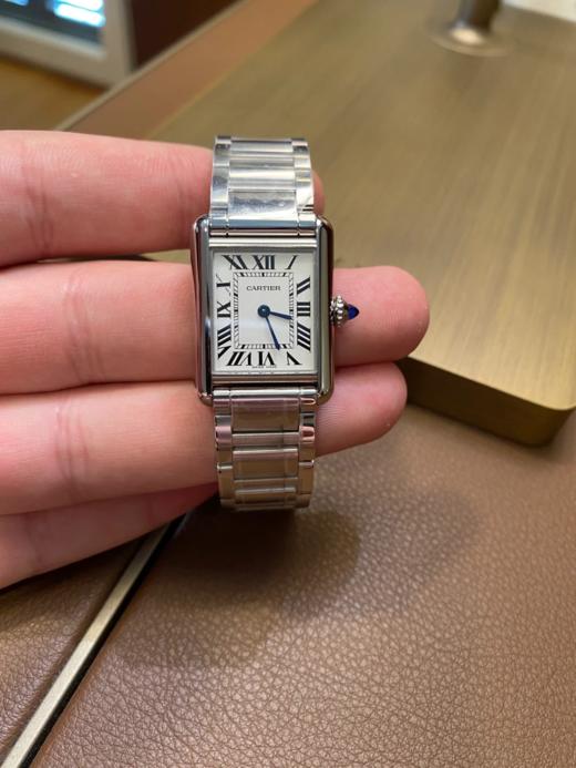 CARTIER卡地亚 坦克系列 石英机芯 优雅百搭 女表 瑞表 29.5*22mm 白色表盘 精钢表壳 精钢表带（SP） 商品图4