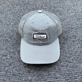 正品Titleist高尔夫球帽，半网帽，春夏款。均码头围可调。
特价，只有几顶。