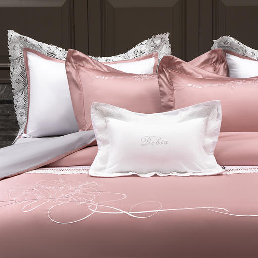 多喜爱 100S云锦缎四件套·花知梦 【100支缎纹匹马棉】【精美刺绣 】【礼盒包装】【宽边工艺】【专利床单】 柔润丝光  A类标准 商品图3