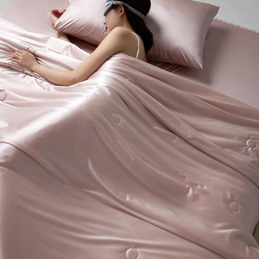 A类莹丝流光蚕丝夏被 凉感丝滑润肤夏凉被 商品图1